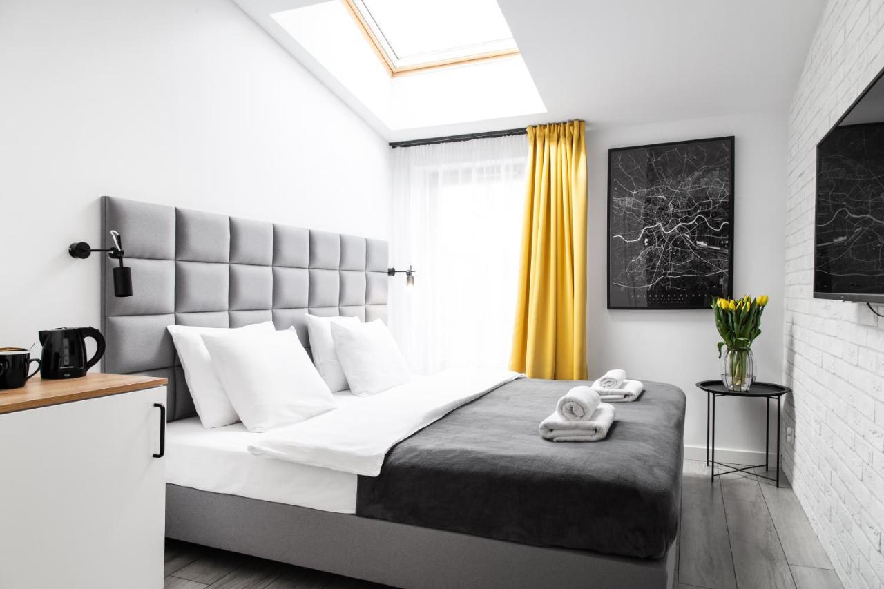 Househost Apartament: Ul. Miodowa 42/42A Cracovie Extérieur photo